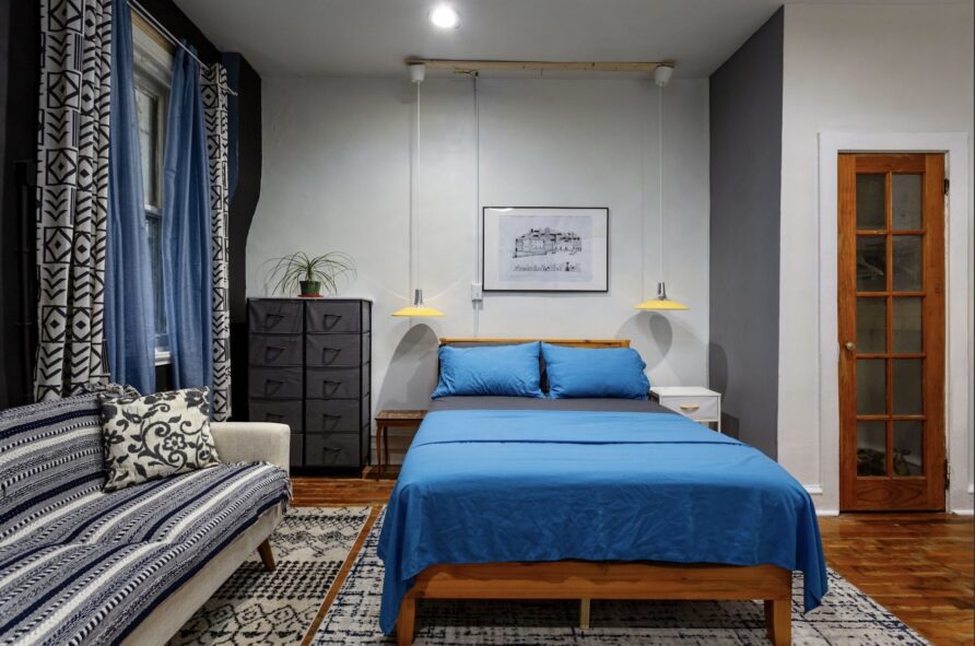 Unit 6 – First Floor Studio with back patio